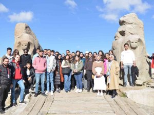 Üniversite Öğrencileri Kentin Gönüllü Tanıtım Elçisi Oldu