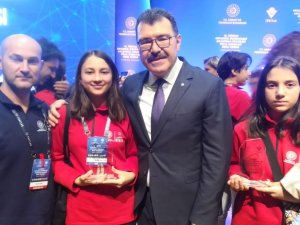 Bursalı Öğrencilerden Büyük Başarı