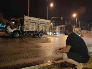 Geri Dönüşüm İşçisinin Ekmek Teknesi Alev Alev Yandı