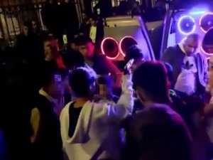 Fatih’te Gençlerin “Silahlı Eğlencesi” Kavgaya Dönüştü