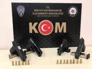 Midyat’ta 4 Adet Ruhsatsız Silah Ele Geçirildi