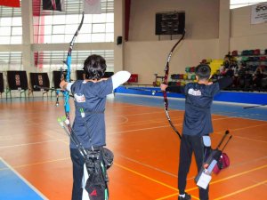 Oklar, Mili Sporcu Ayşenur Aygören Anısına Atıldı