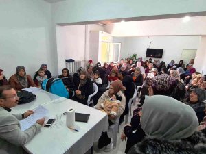 Emet Ak Parti Kadın Kolları Başkanlığı, Kadınlarla Bir Araya Geldi