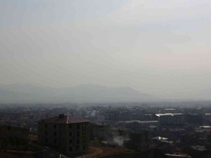 Yüksekova’nın Etrafını Kar Ve Sis Kapladı