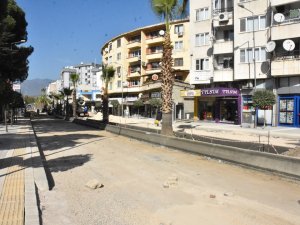 Yılmaz Akpınar Bulvarı Yenileniyor