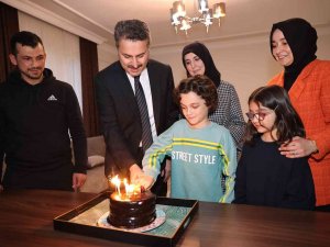 Başkandan Emir’e Doğum Günü Sürprizi