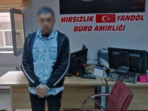Camiden Ve Okuldan Hırsızlık Yaptığı İddia Edilen Şüpheli Yakalandı