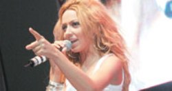 Kıyafetinde 1 santim kumaş olmayacak