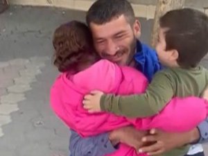 Baba İle Çocuklarının Aylar Sonra Duygulandıran Buluşması