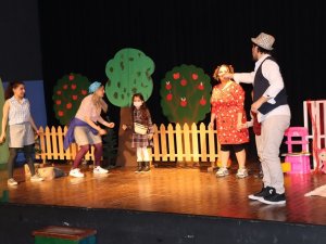 Yalova Belediyesi’nin Çocuk Oyunları Devam Ediyor