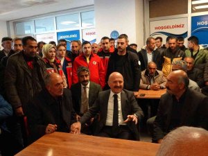 Ağrı’da Kazada Ölenlerin Yakınlarının Acı Bekleyişi Devam Ediyor