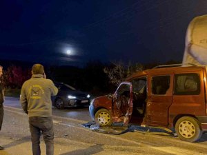 Bursa’da İşçi Servisi Kaza Yaptı: 7 Yaralı