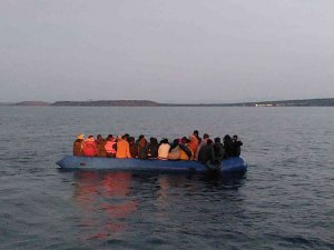 Ayvalık Açıklarında 54 Düzensiz Göçmen Kurtarıldı