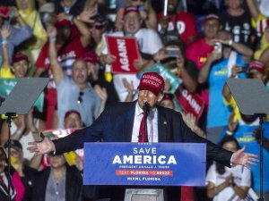 Trump, Oyunu Cumhuriyetçi Desantis’e Verdi