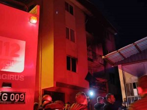Bursa’da Yangın Faciası 8’i Çocuk 9 Kişi Hayatını Kaybetti