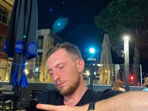 Küçükçekmece’de 22 Yaşındaki Gencin Yemekten Zehirlenerek Öldüğü İddiası