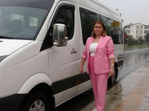 Anne Şefkatiyle 16 Yıldır Direksiyon Sallıyor