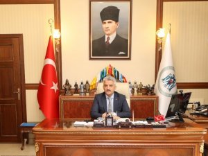 Vali Makas: “Cumhuriyetimizin Kurucusu Atatürk’ü, Ebediyete İntikalinin 84. Yıl Dönümünde Saygı İle Anıyoruz”