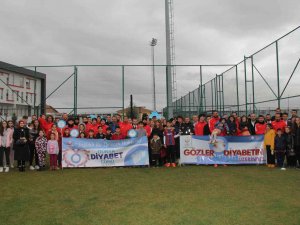 Diyabetli Çocuklar Ve Futbolcular Diyabete Böyle Dikkat Çekti