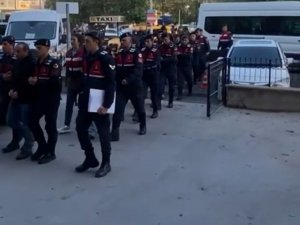 Aydın’da 8 Fetö Üyesi Yunanistan’a Kaçmaya Çalışırken Yakalandı