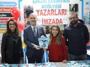 Bursa’da Kitap Günleri Tüm Coşkusuyla Sürüyor