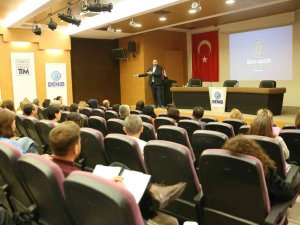 Deni̇b Akademi’den Diksiyon Ve Hitabet Eğitimi