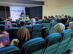 Diyarbakır’da Kursiyerlere Madde Bağımlılığı Semineri