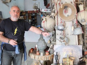 Hasankeyfli Turizmci Yüzlerce Yıllık Eşyaları Toplayıp Küçük Bir Müzeye Dönüştürdü