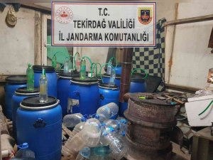 Tekirdağ’da 2 Bin 180 Litre Sahte İçki Ele Geçirildi