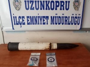 Edirne’de Bir Evde Havan Topu Mermisi Ve Uyuşturucu Ele Geçirildi