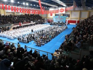 Düzce’de 497 Hafız Dualarla İcazet Belgelerini Aldı