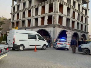Polisten Kaçan Şahıs Vurularak Etkisiz Hale Getirildi
