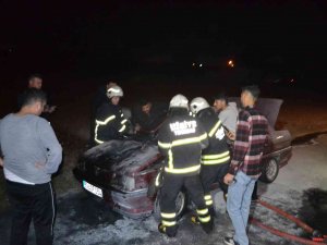 Seyir Halindeki Lpg’li Otomobilde Korkutan Yangın