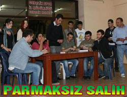 Parmaksız Salih Sahneyi Açıyor