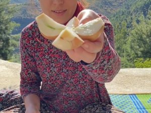 İ̇şsiz Kaldıktan Sonra Çektiği Videoyla Hayatı Değişti, Milyonlara Ulaştı