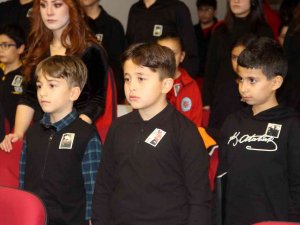 Cumhuriyet Üniversitesi Vakfı Okullarında 10 Kasım Anması