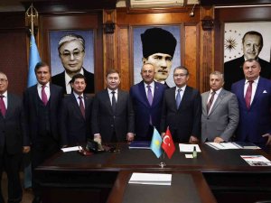 Bakan Çavuşoğlu: "Ahıskalı Türklerin Haklarını Savunmaya Devam Edeceğiz’’