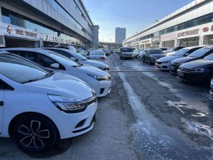 İ̇kinci El Otomobile ‘Kredi’ Freni