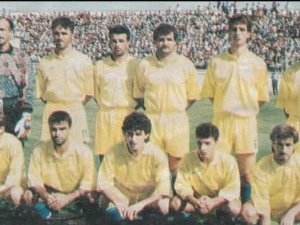 Profesyonel Futbolculuktan Amatör Antrenörlüğüne