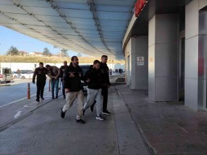 Yakın Arkadaşını Öldürdüğü İddia Edilen Şüpheli Tutuklandı