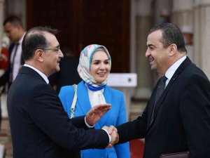 Enerji Ve Tabii Kaynaklar Bakanı Dönmez, Cezayir Cumhurbaşkanı Tebbun İle Görüştü