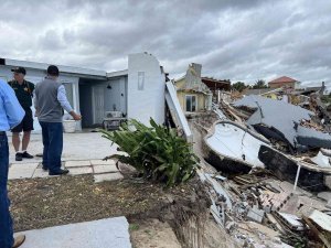 Florida’daki Nicole Kasırgasında 2 Kişi Hayatını Kaybetti