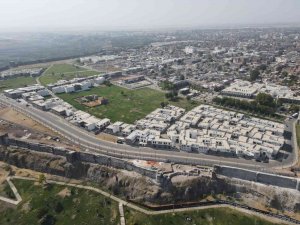 Bakan Kurum: “Tarihine, Kültürüne Yakışır Bir Sur’u Yeniden İnşa Ettik”