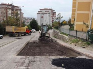 Deforme Olan Yollara 137 Ton Beton Asfalt Kullanıldı