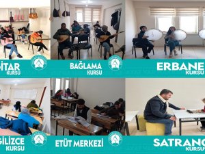 Hakkari Belediyesi Bünyesinde 11 Dalda Kurs Veriliyor