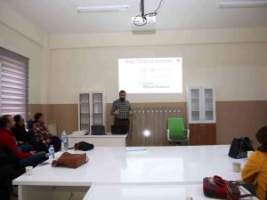 Tunceli’de Tübi̇tak Araştırma Projeleri Eğitim Semineri Düzenlendi