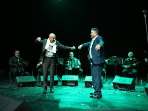 Tkm’de Türkü Geçidi