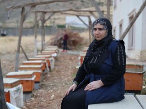 Mardinli Kadınlardan Ev Ekonomisine ’Bal’ Gibi Katkı