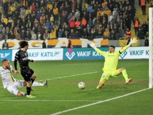 Spor Toto Süper Lig: Mke Ankaragücü: 0 - Trabzonspor: 0 (Maç Devam Ediyor)