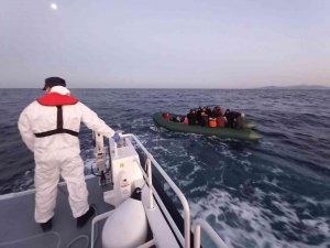 Yine Yunanistan Ölüme Terk Etti, Sahil Güvenlik Kurtardı